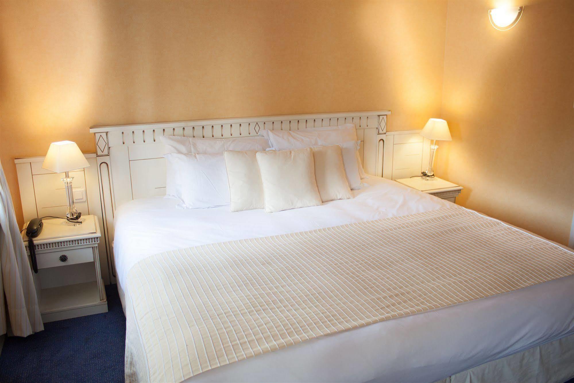 Hotel Riquet Тулуза Экстерьер фото